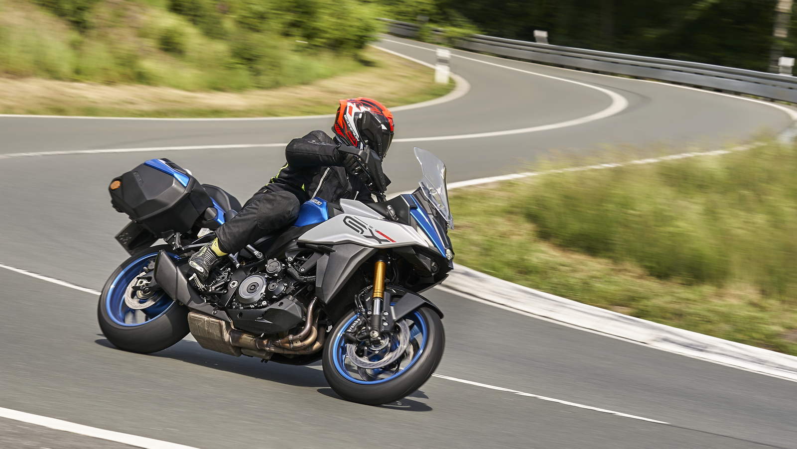 BMW S 1000 XR vs Suzuki GSX 1000 GX